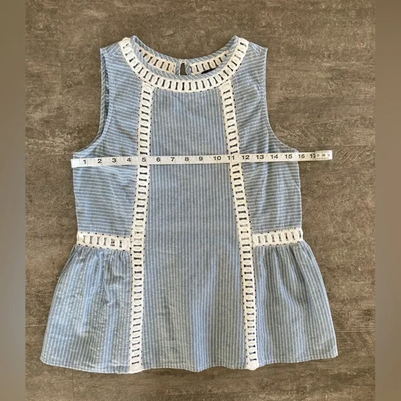 Doe & Rae Sleeveless Top - Picture 8 of 9